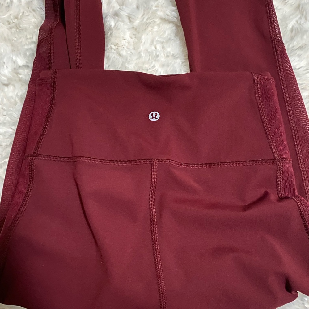 Burgundy Lululemon leggings